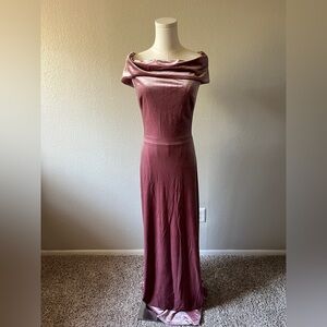 Gorgeous Off Shoulder Velvet Gown in Peony Pink Size 16
